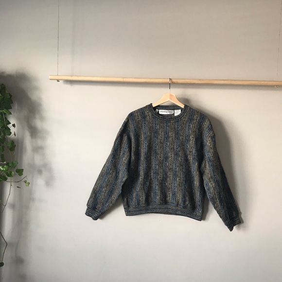 VTG Wool Cropped Sweater - Picture 5 of 11